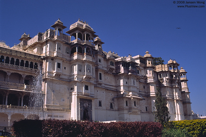 City Palace的东面