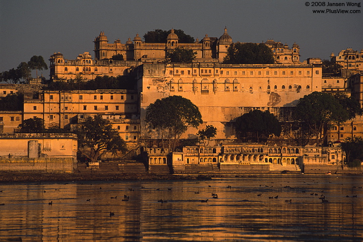 夕阳下的City Palace