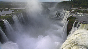 Iguazu瀑布（阿根廷、巴西边界）